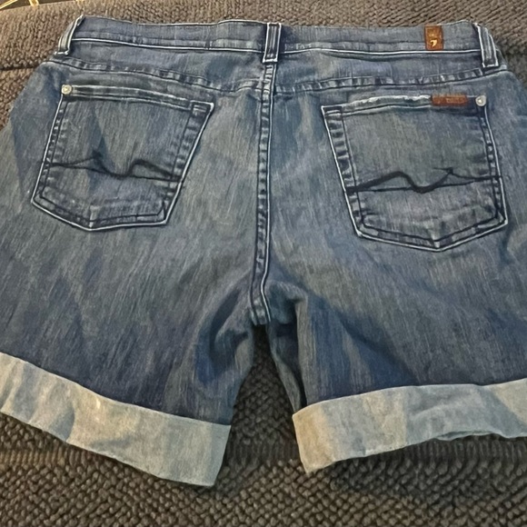 “For all 7 mankind” junior cuffed jeans.  Size 7. Excellent condition - Picture 3 of 3